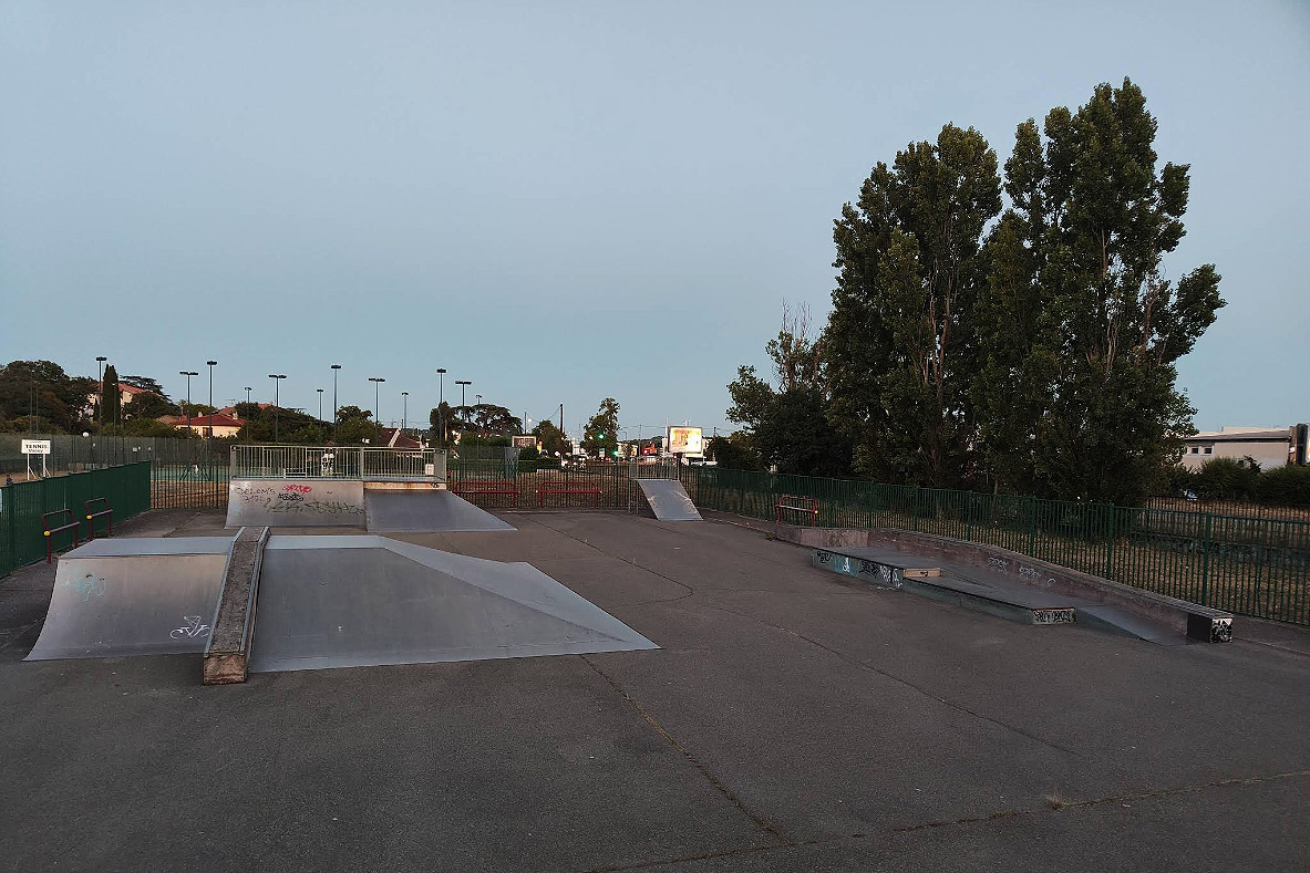 Valmy Skatepark Toulouse Skate Spot 2/5