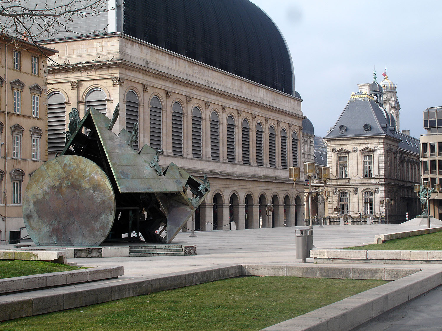 HDV Plaza Lyon Skate Spot 5/5