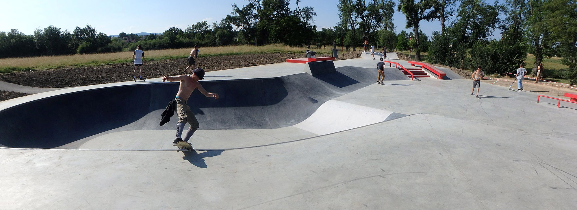 Charpak Skatepark Brindas Skate Spot 4/5