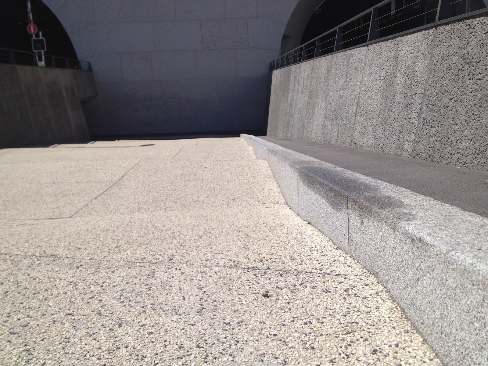 Tunnel Croix Rousse Spot Street Lyon Skate Spot 2/5