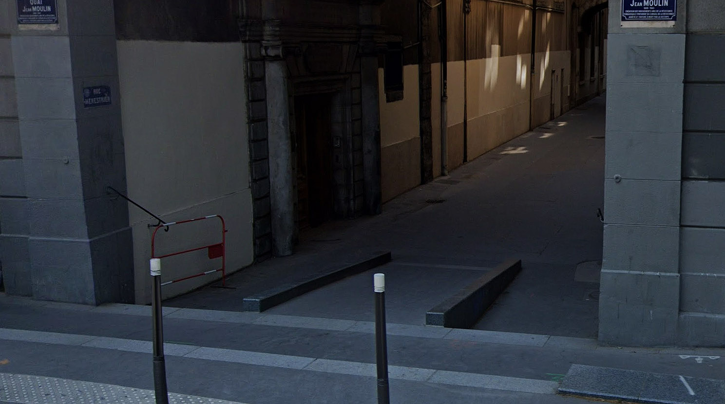 Passerelle du Collège Spot Street Lyon Skate Spot 2/5