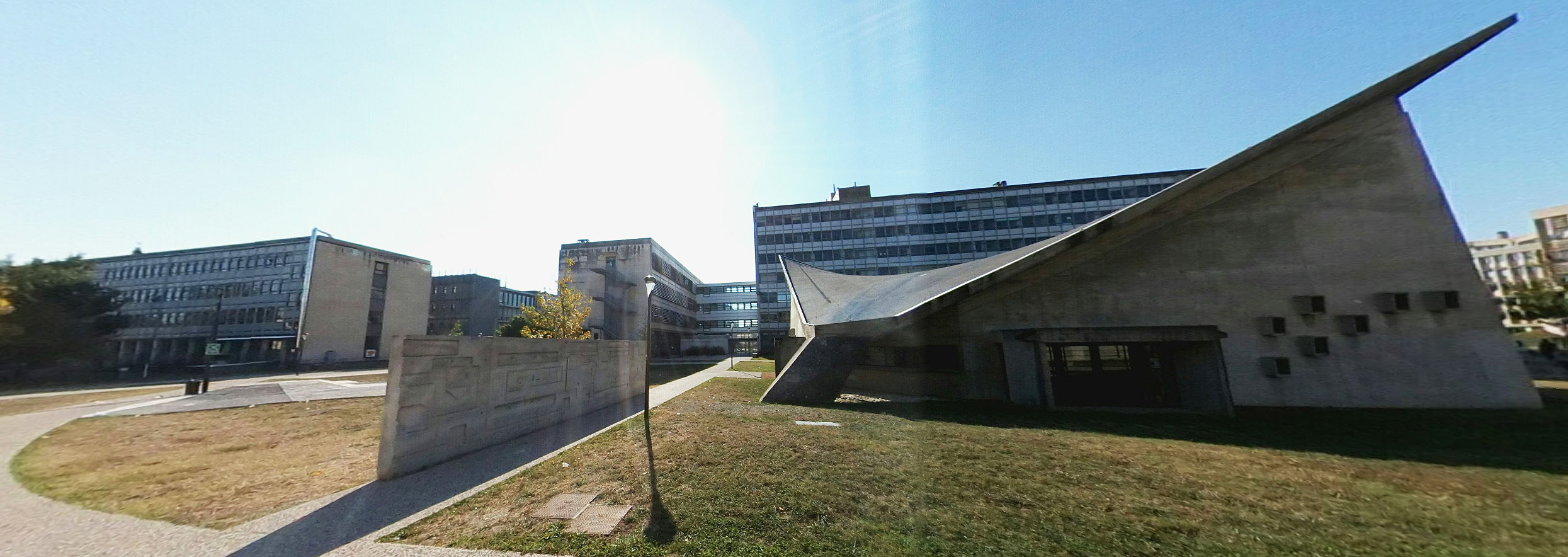 Fac INSA Spot Street Villeurbanne Skate Spot 3/5