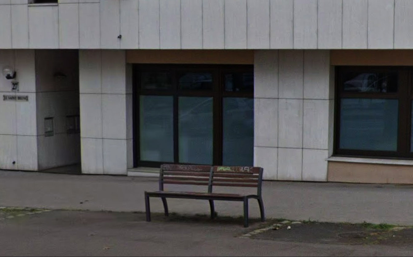 Les Esses Spot Street Lyon Skate Spot 1/5