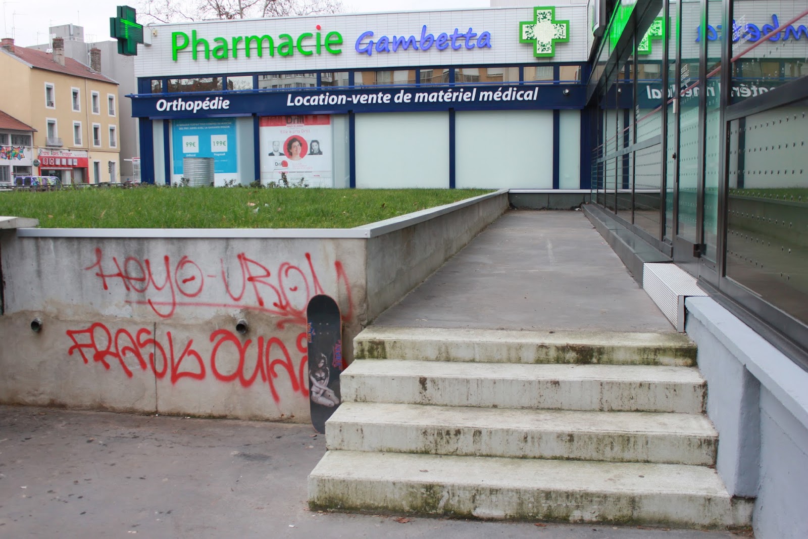 Garibaldi Metro Art Lyon Skate Spot 2/5