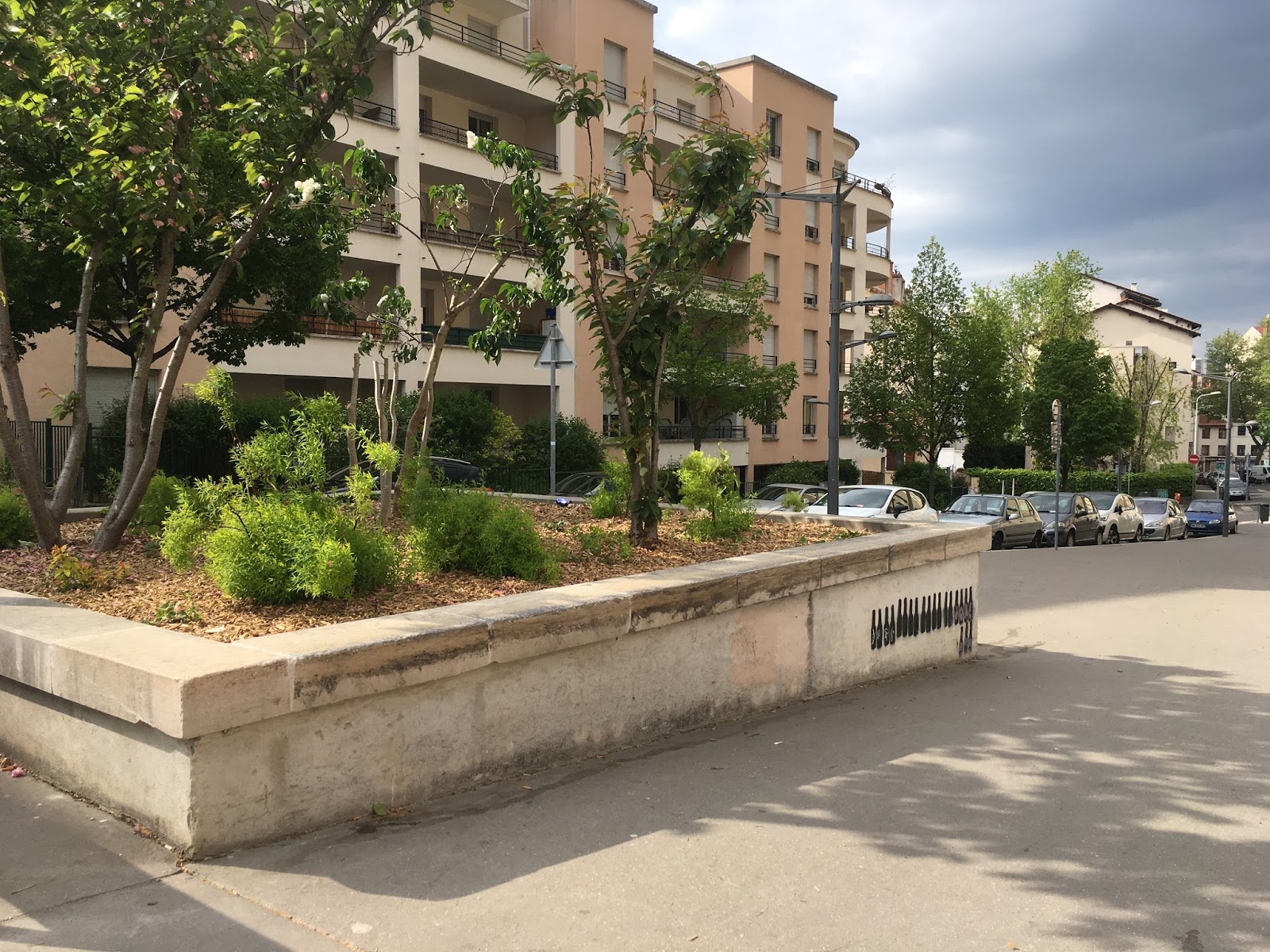Chapeau Rouge Spot Street Lyon Skate Spot 4/5