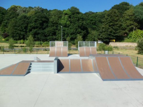 Pont Ezer Skatepark Guingamp Skate Spot 2/5