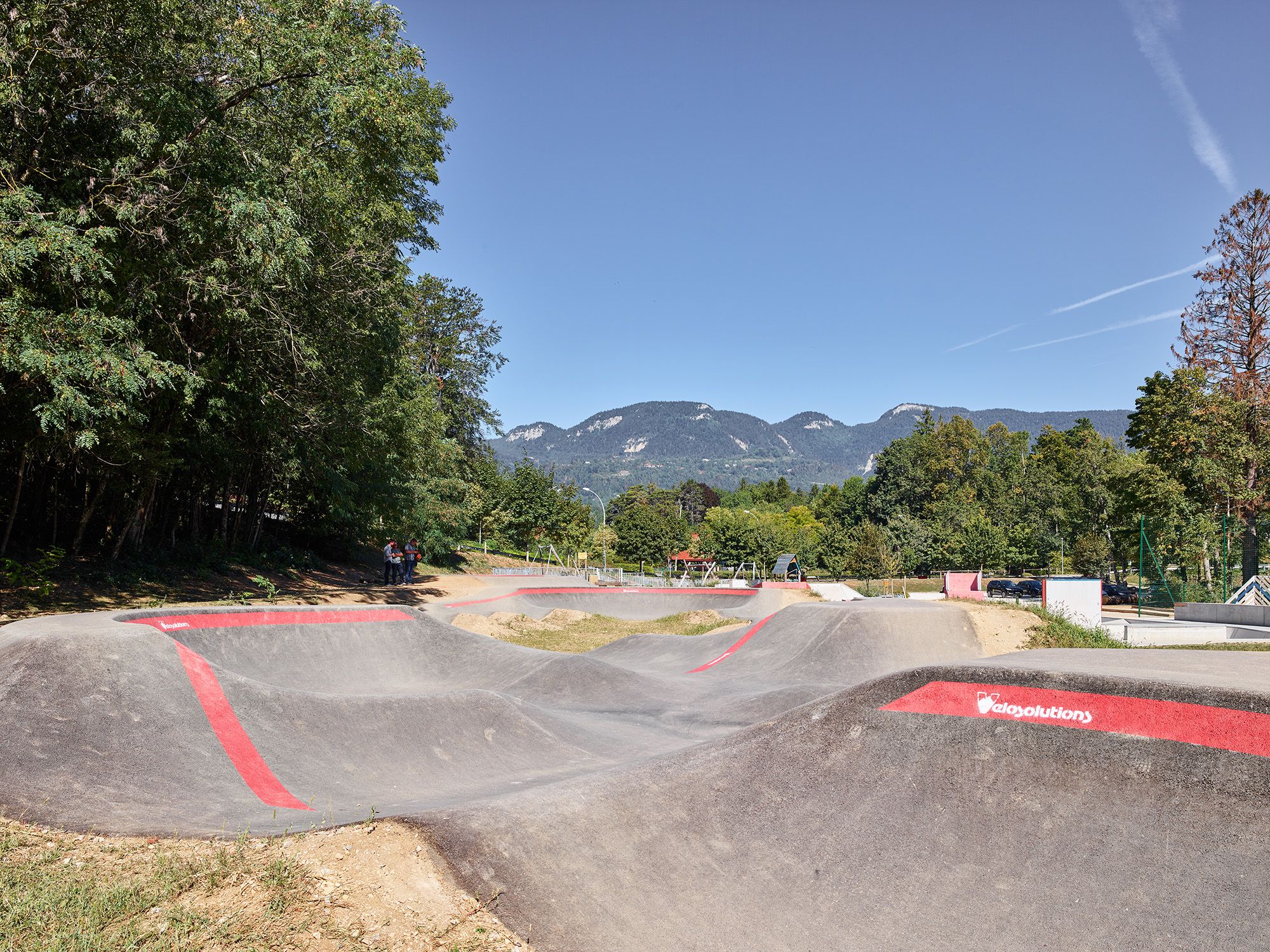 Parc du Journans Pumptrack Gex Skate Spot 3/5