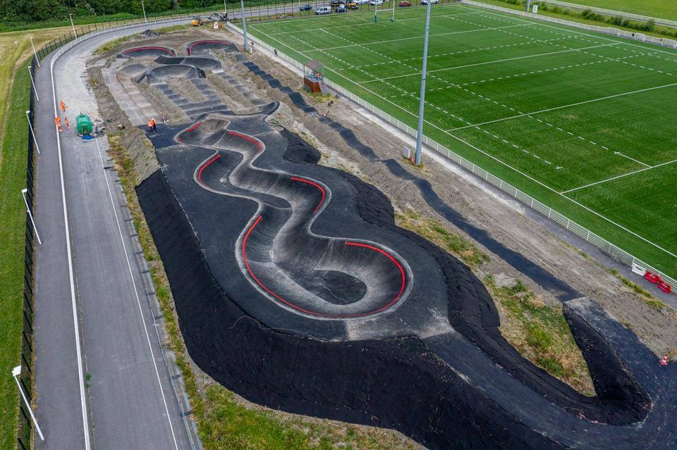 Stadium du Littoral Pumptrack Grande Synthe Skate Spot 4/5