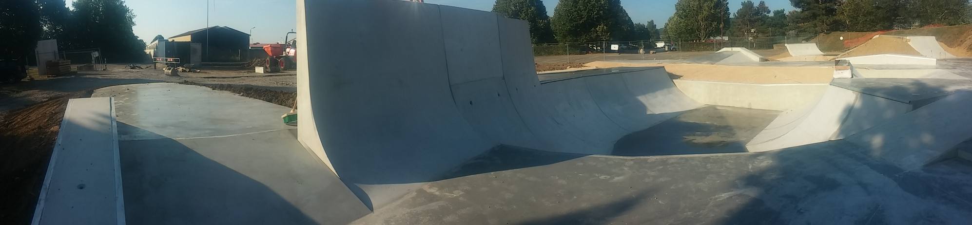 Parc des Sports Skatepark Ambérieu en Bugey Skate Spot 3/5
