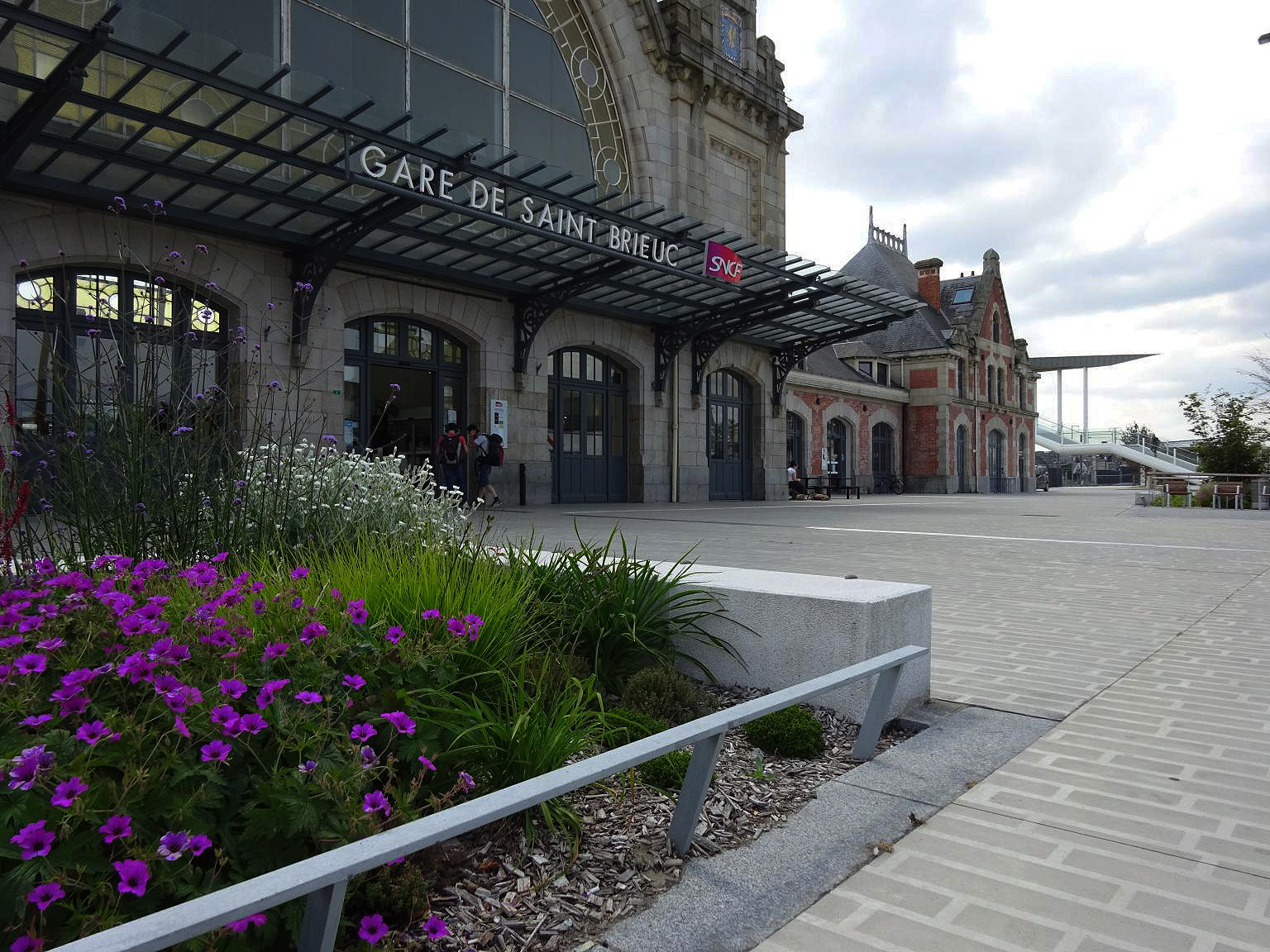 Gare Spot Street Saint Brieuc Skate Spot 3/5