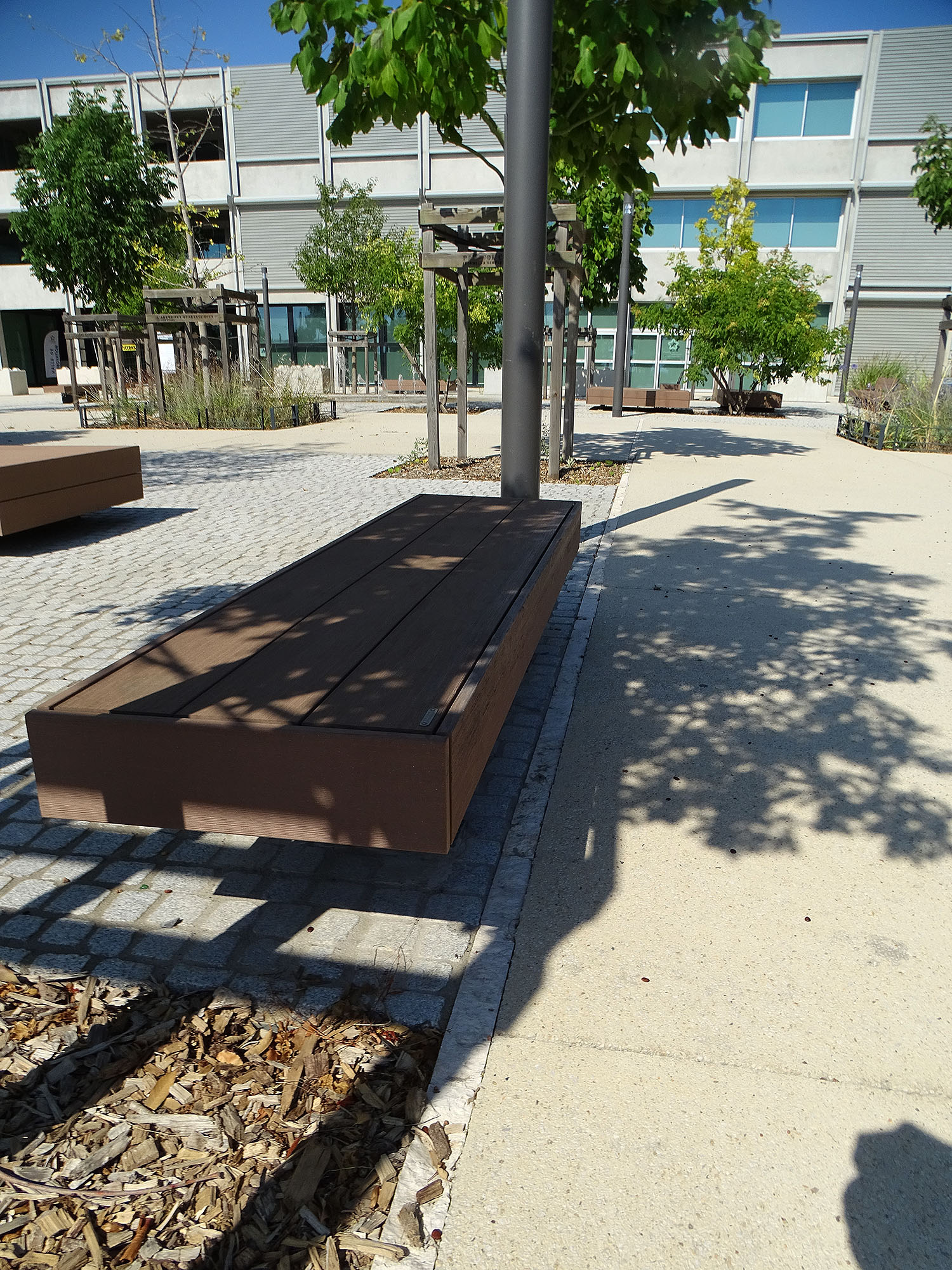 Gare Sud de France Spot Street Montpellier Skate Spot 3/5