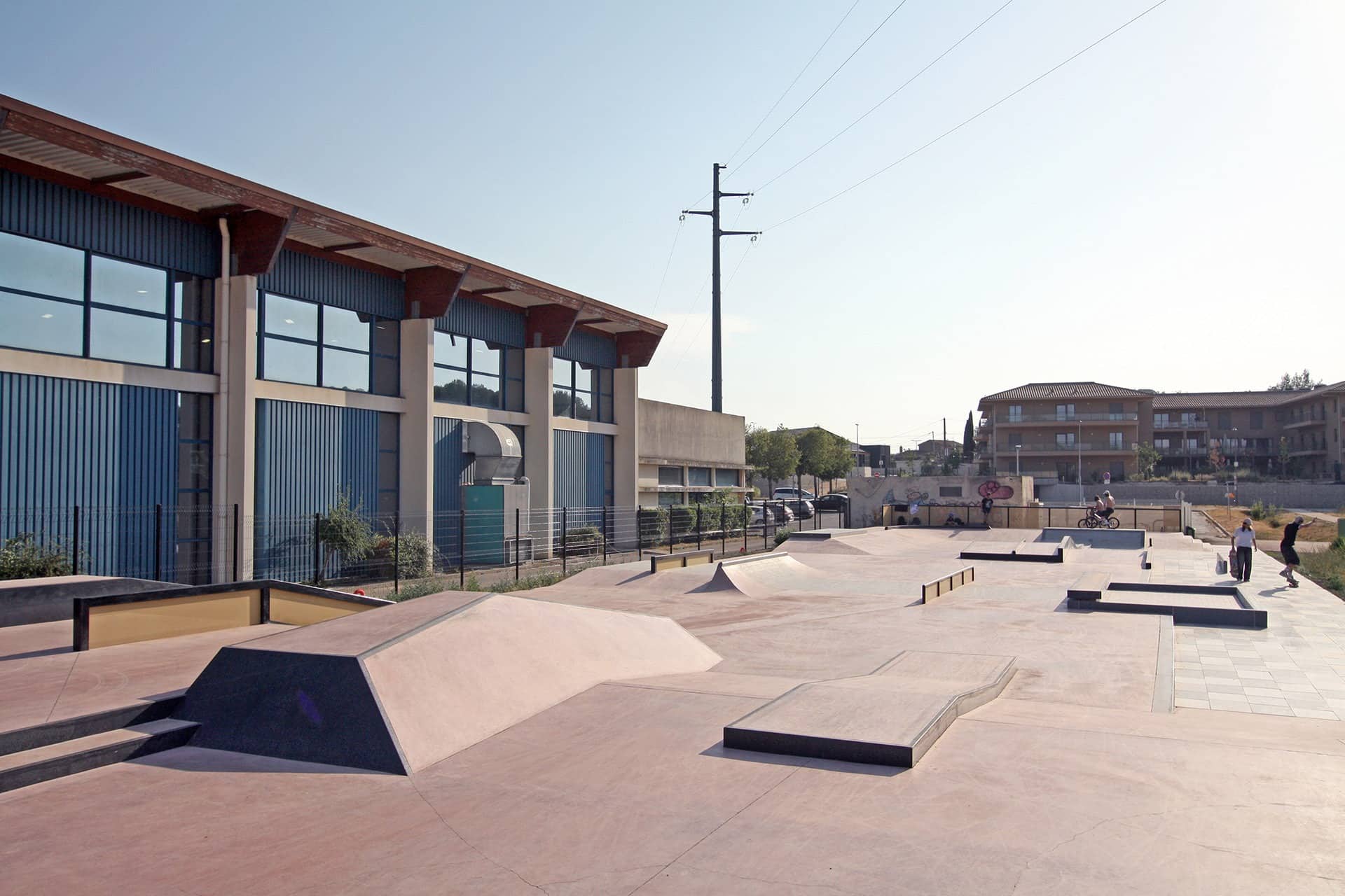 Plaine de Montaury Spot Street Bouc-Bel-Air Skate Spot 4/5