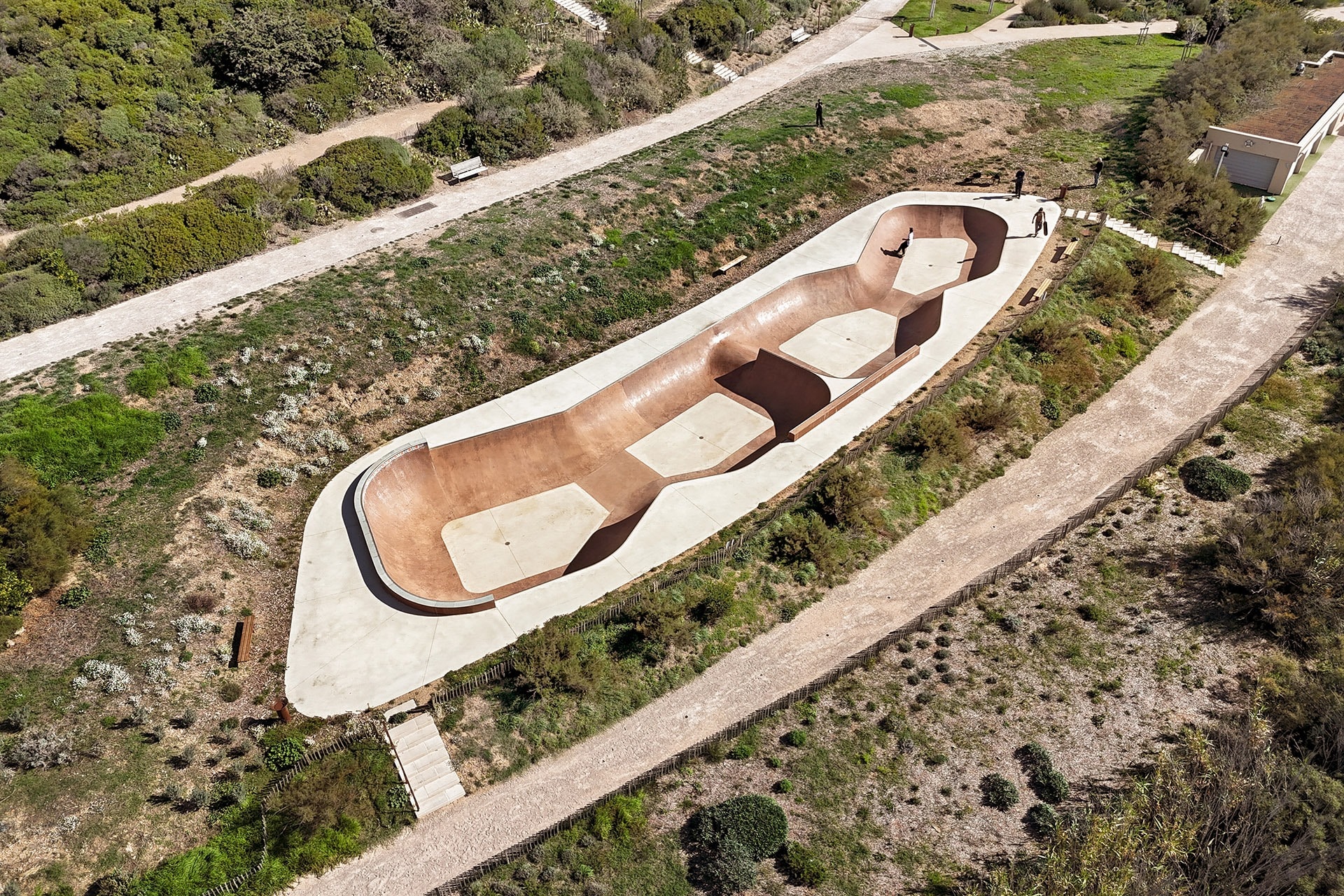 Parc de la Méditerranée Bowl Six-Fours-les-Plages Skate Spot 5/5
