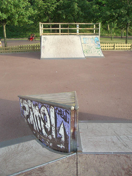 Beltzenea Skatepark Hendaye Skate Spot 2/5
