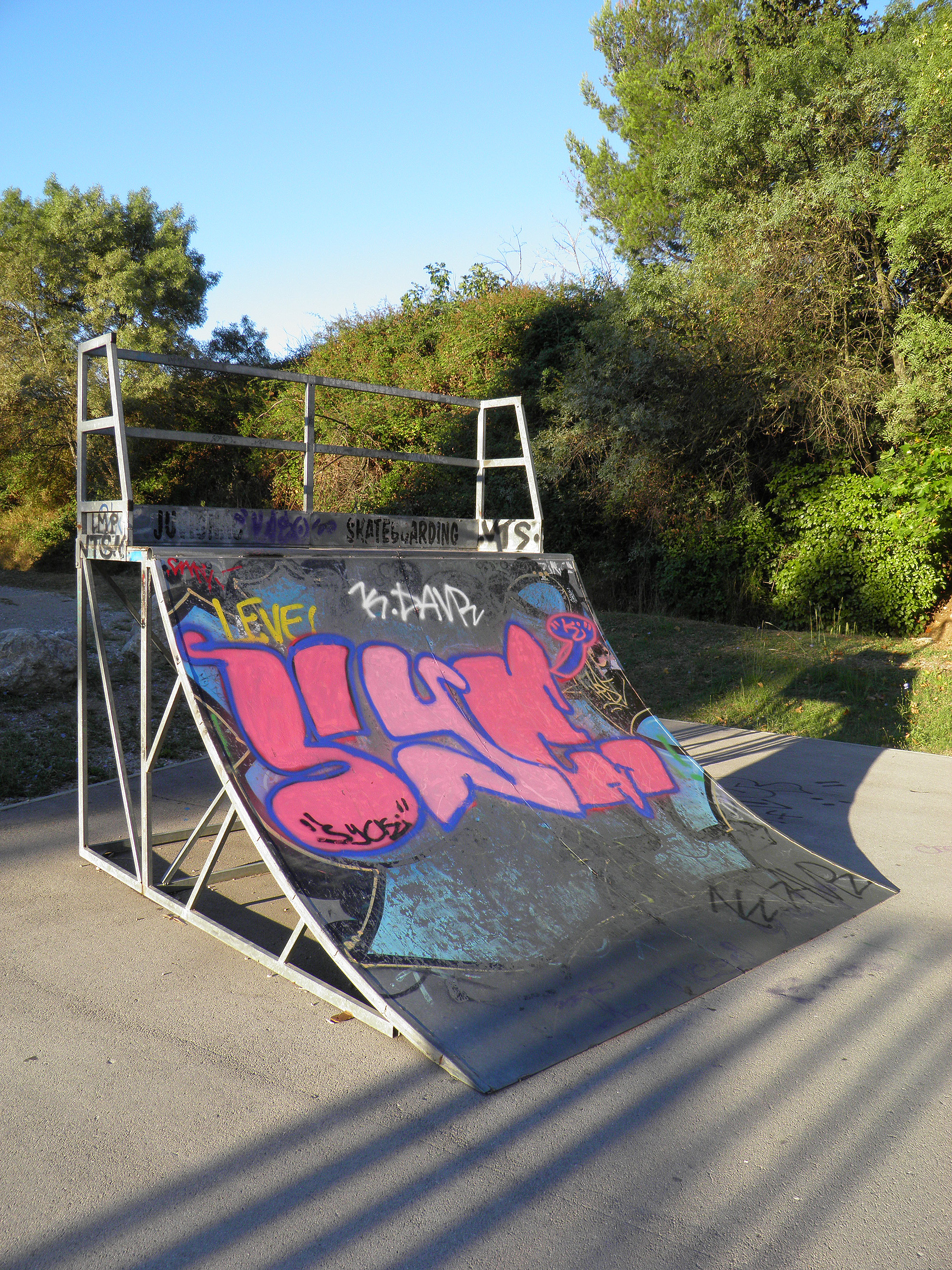 Courpouyran Skatepark Juvignac Skate Spot 2/5