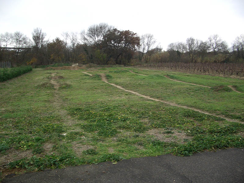Stade Skatepark Lieuran lès Béziers Skate Spot 1/5