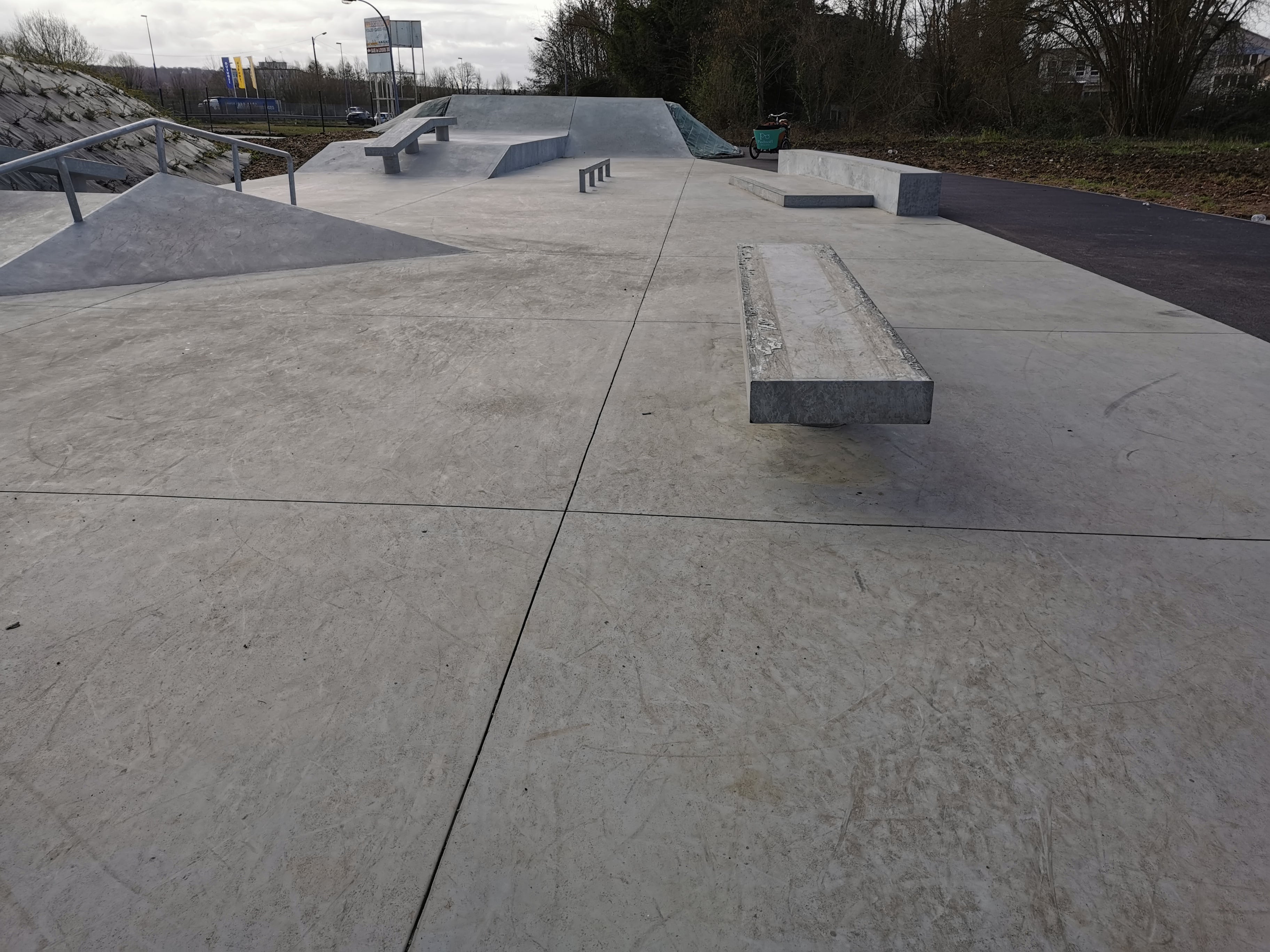 Folleville Skatepark Louviers Skate Spot 3/5