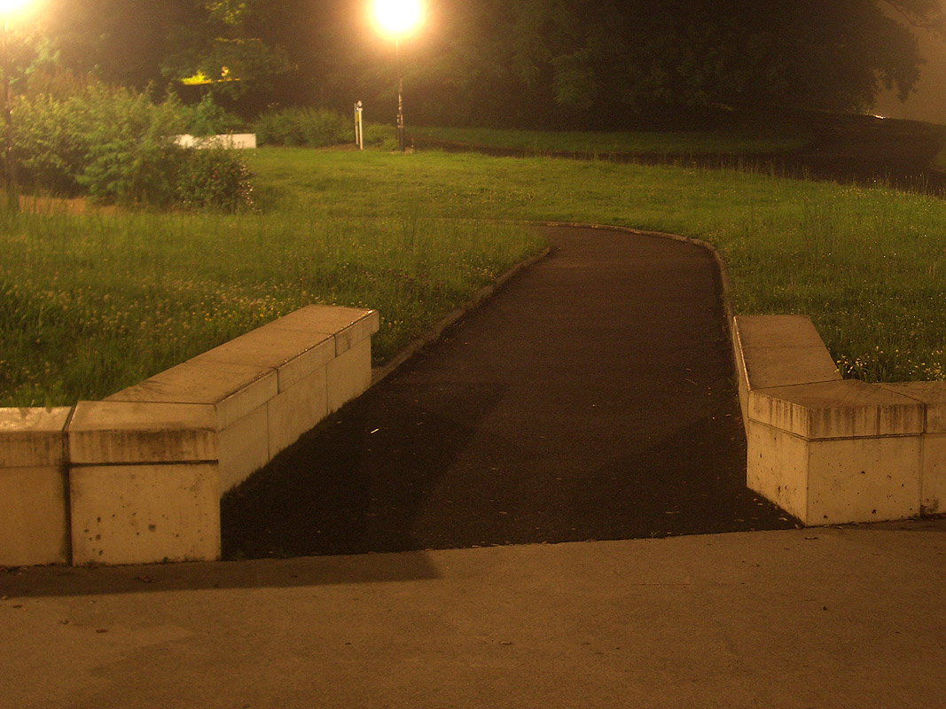 Fac de Lettres Spot Street Nantes Skate Spot 3/5
