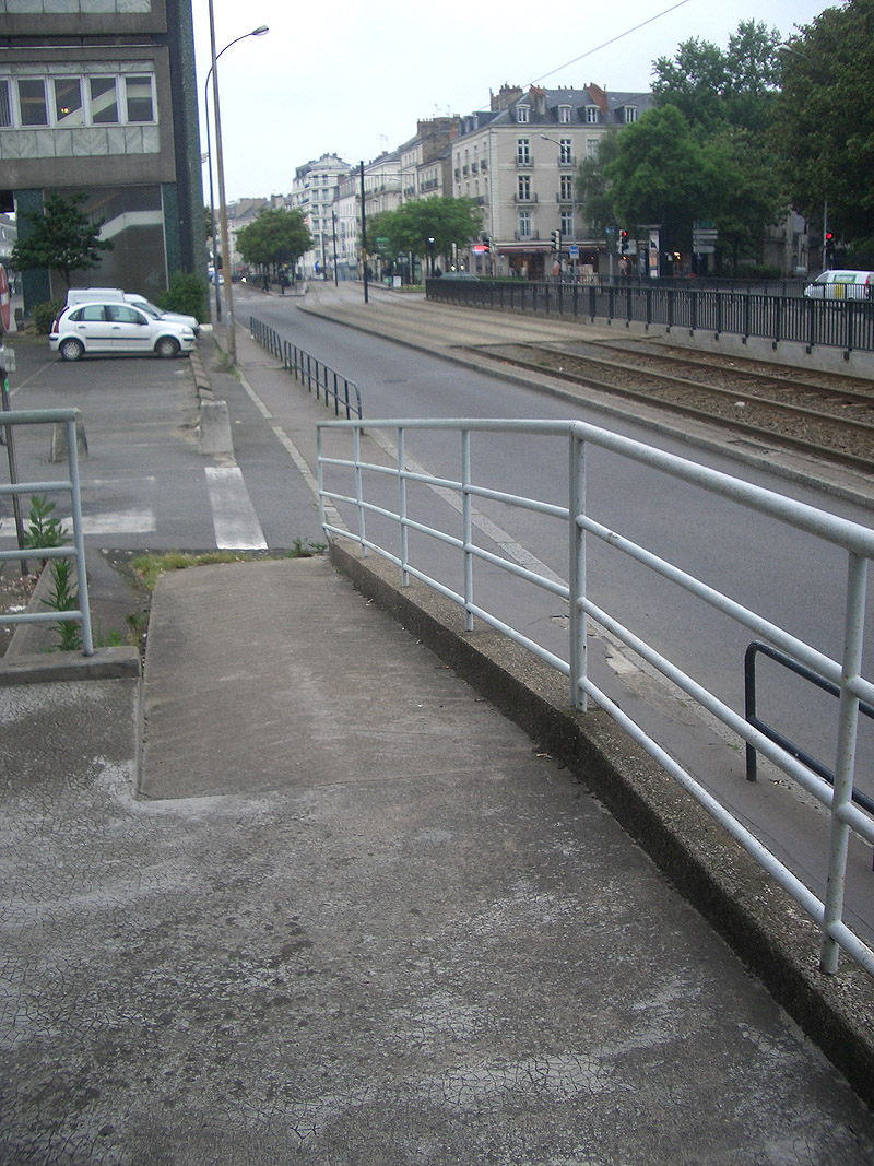 Gare du Nord Spot Street Nantes Skate Spot 3/5