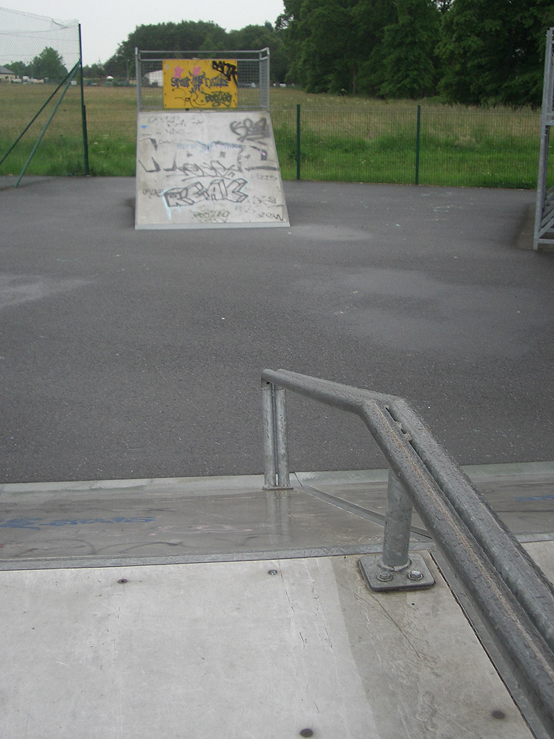 Les Garettes Skatepark Orvault Skate Spot 2/5