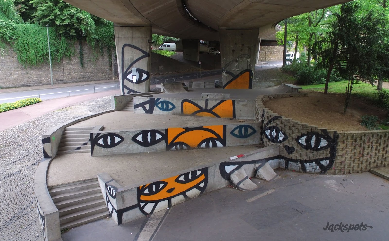 N 118 Skatepark Sèvres Skate Spot 5/5