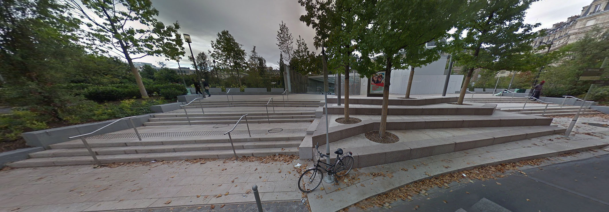 Châtelet les Halles Spot Street Paris Skate Spot 3/5