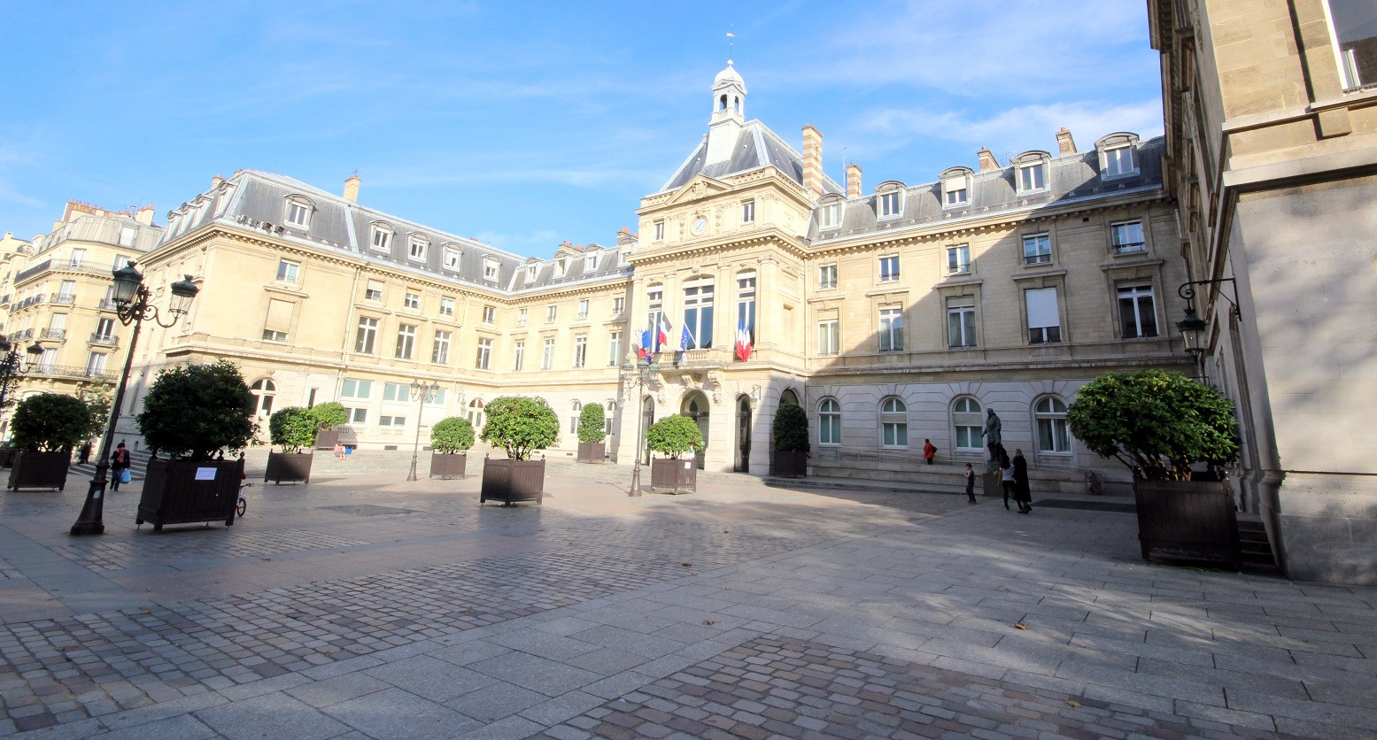 Mairie du 15 ème Spot Street Paris Skate Spot 3/5