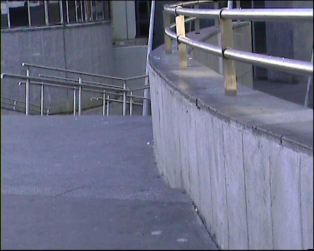 Porte de Pantin Spot Street Paris Skate Spot 2/5