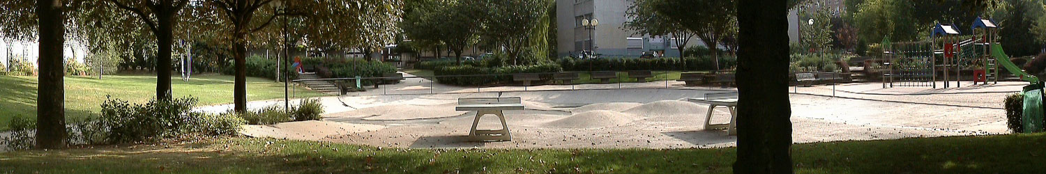 Square Henri Huchard Spot Street Paris Skate Spot 2/5