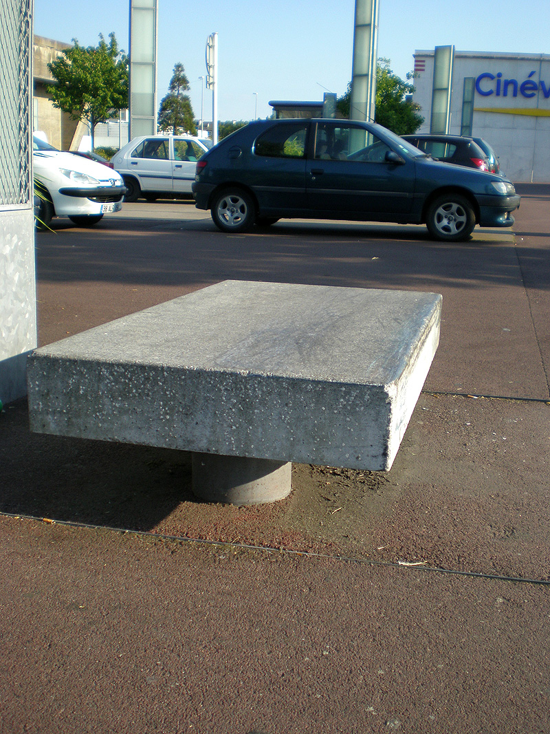Place Amerique latine Saint Nazaire Skate Spot
