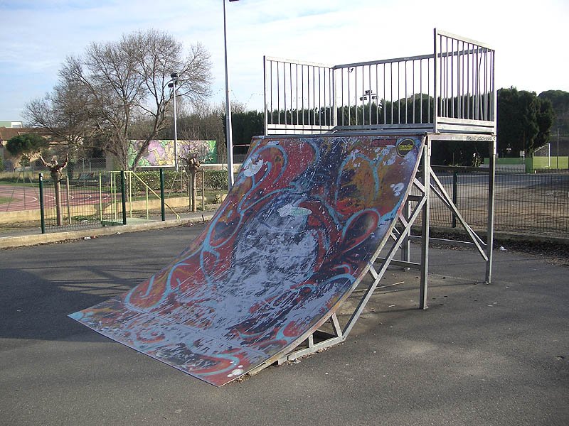 St Thibéry Skatepark Saint Thibéry Skate Spot 2/5