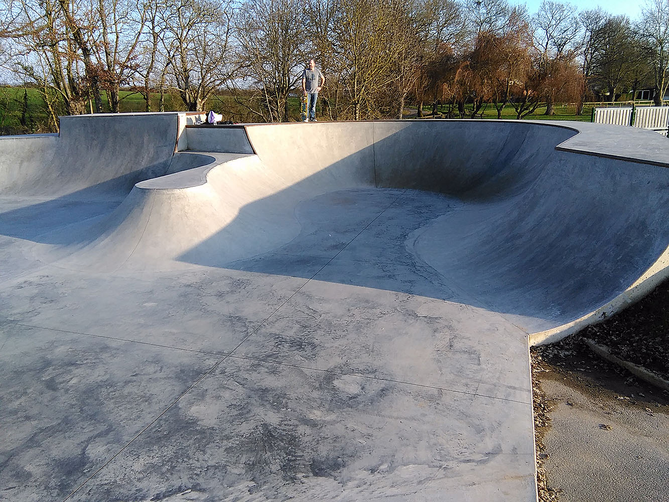 Le Lac Bowl Saint Viaud Skate Spot 4/5