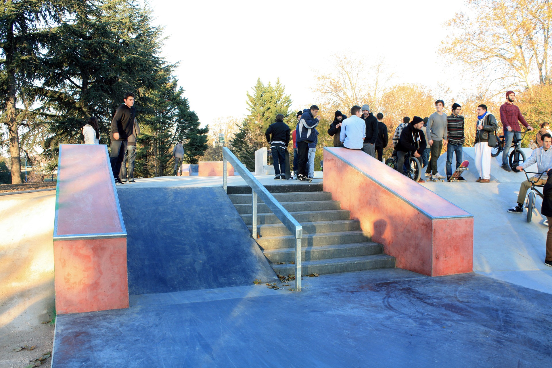 Ponts Jumeaux Skatepark Toulouse Skate Spot 4/5