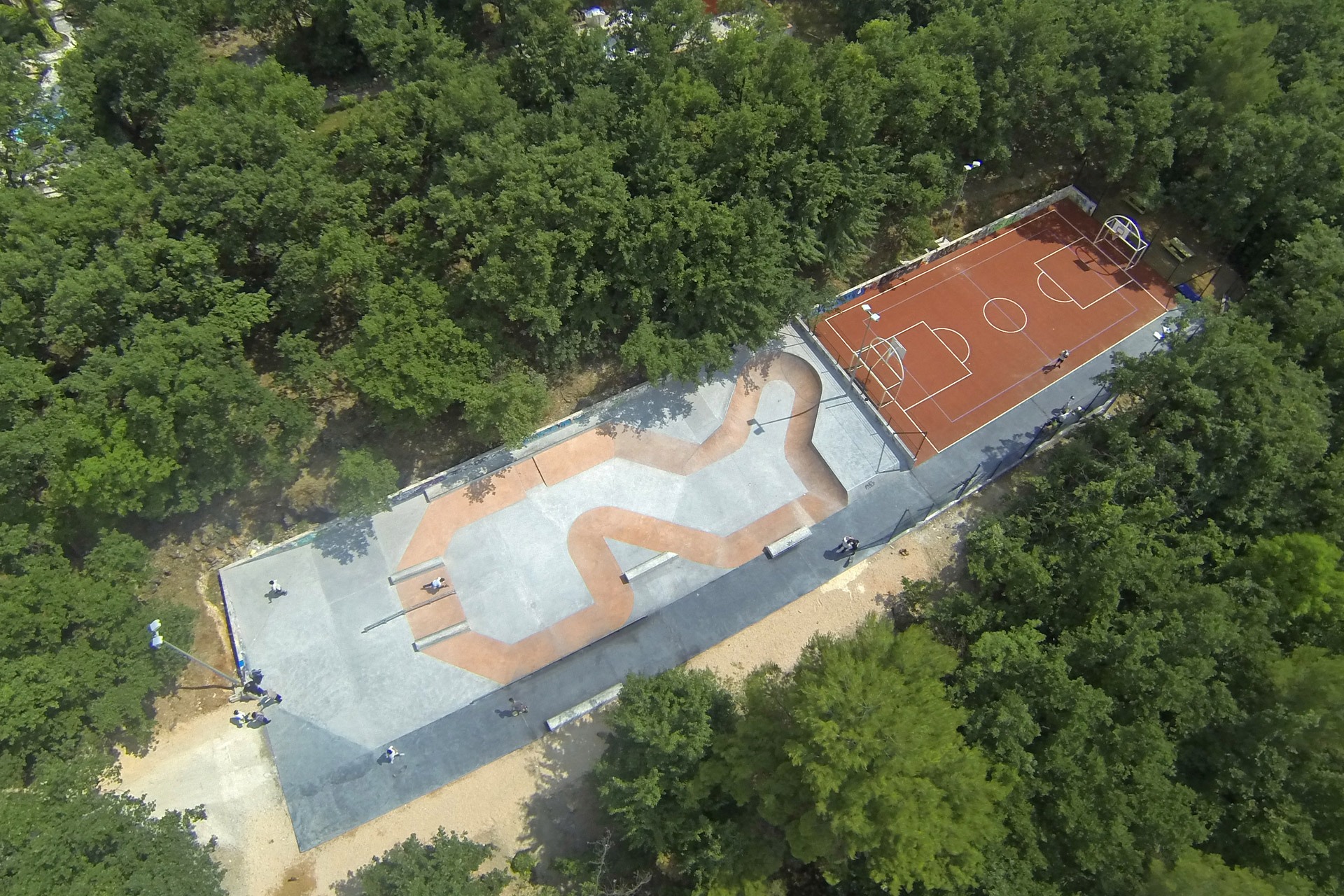 La Rousse Skatepark Vence Skate Spot 3/5