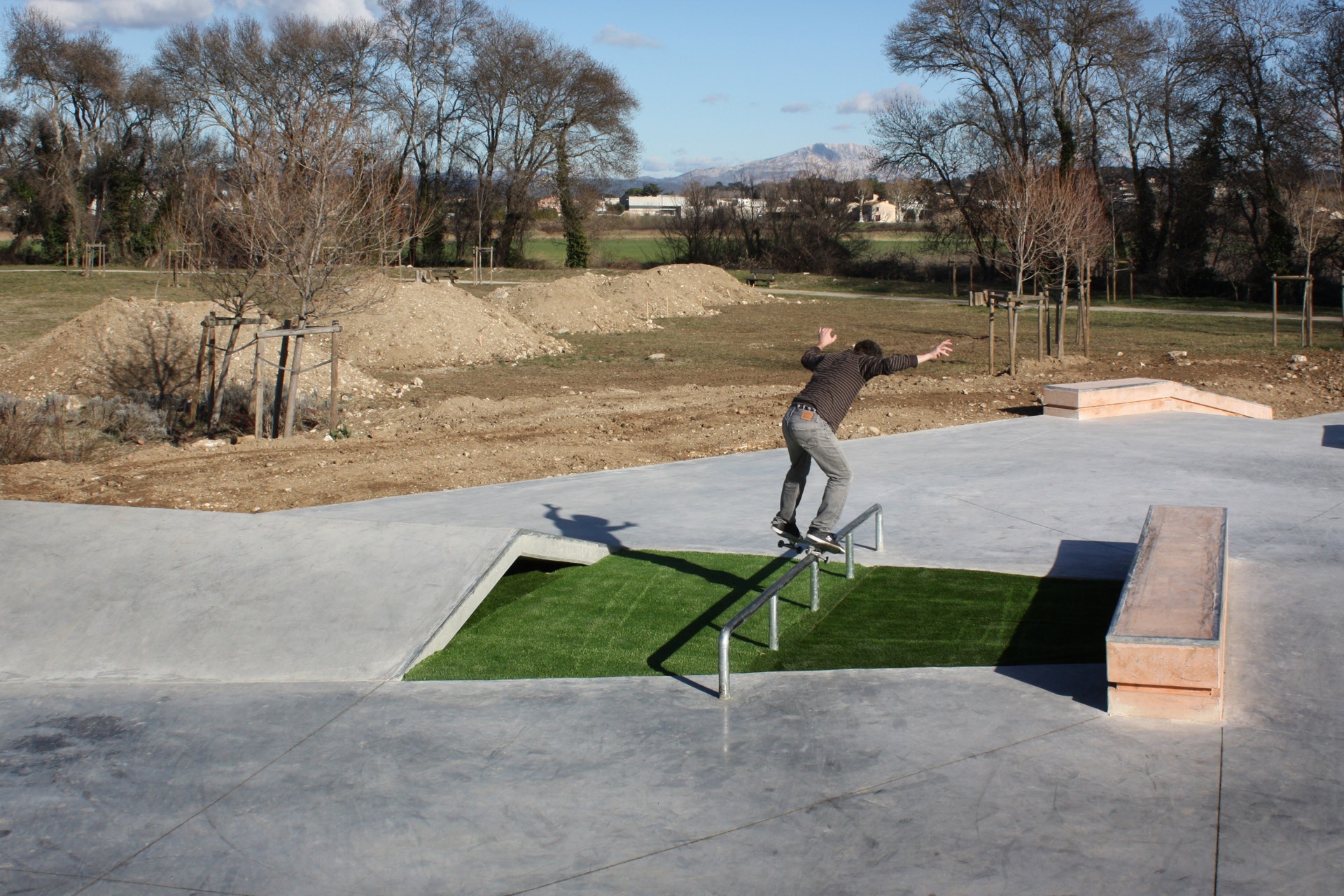 La Duranne Skatepark Aix en Provence Skate Spot 3/5