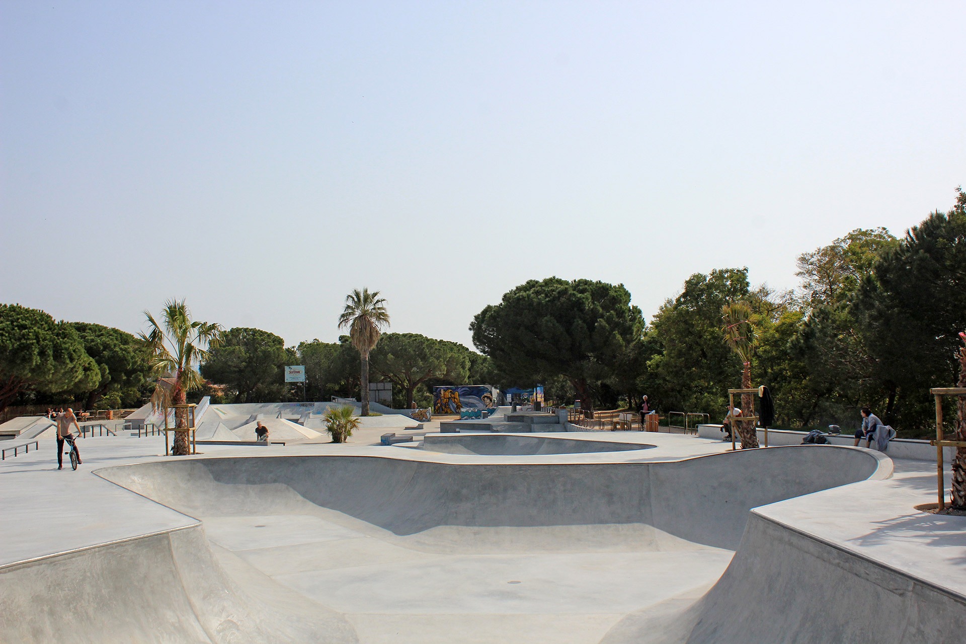 Hyères Skatepark Hyères Skate Spot 4/5