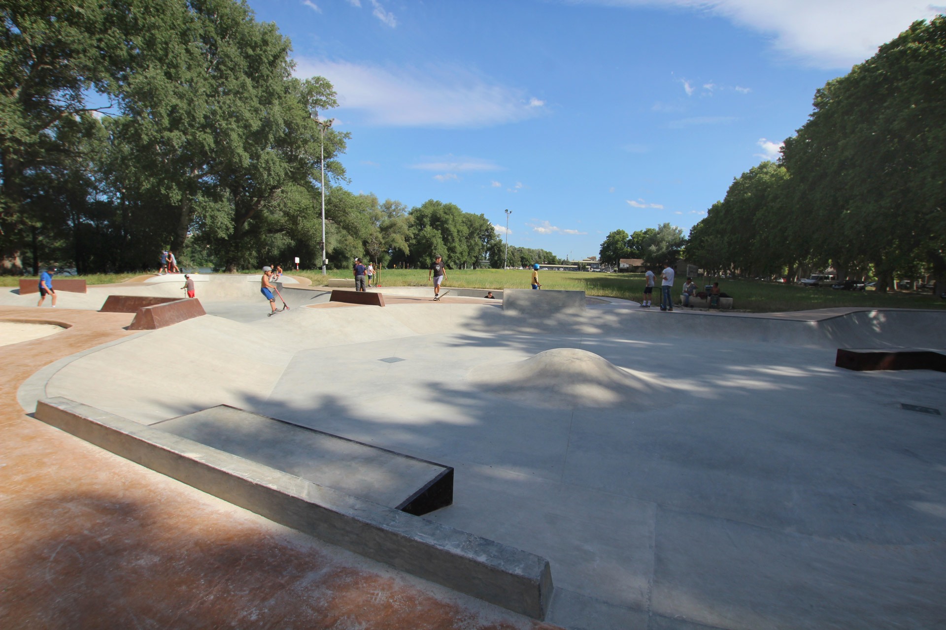 Casino Bowl Beaucaire Skate Spot 4/5