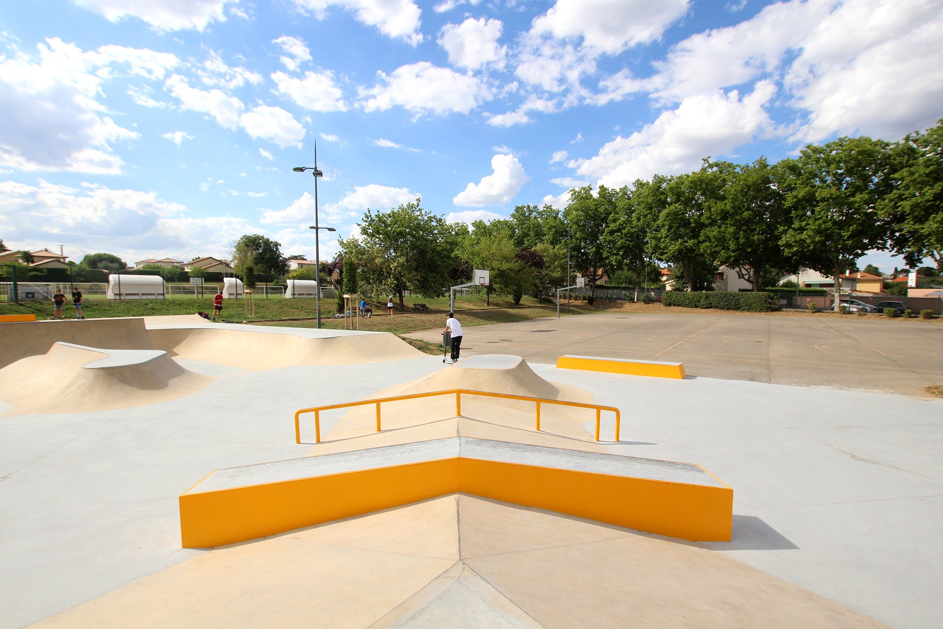 Stade Municipal Skatepark Solaize Skate Spot 4/5