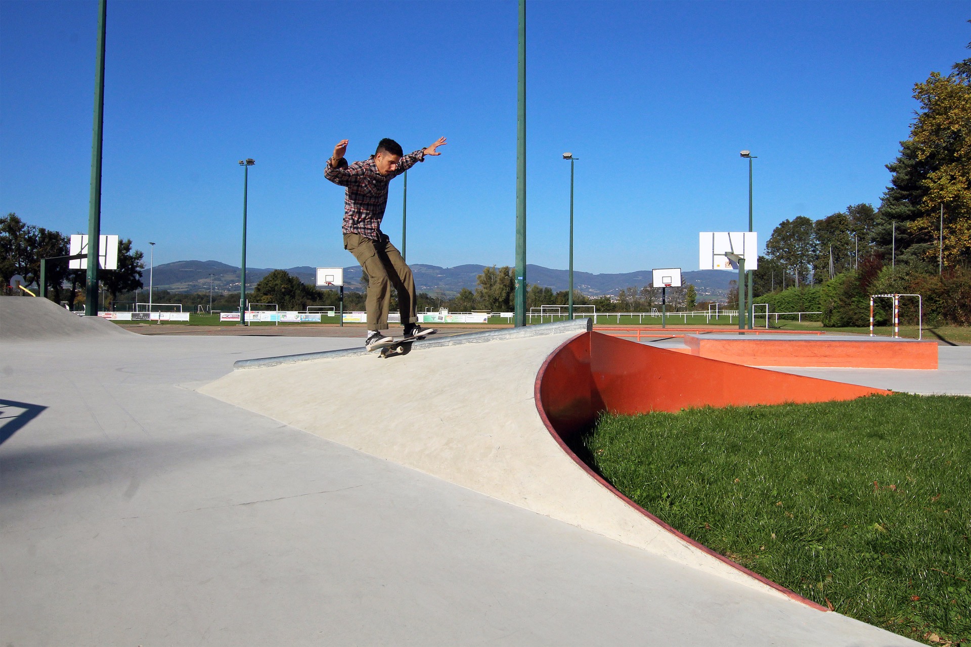 Stade Guivier Skatepark Chaponost Skate Spot 4/5