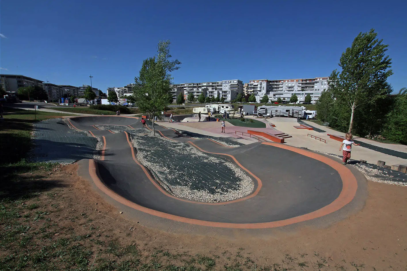 Val de Bourran Skatepark Rodez Skate Spot 4/5