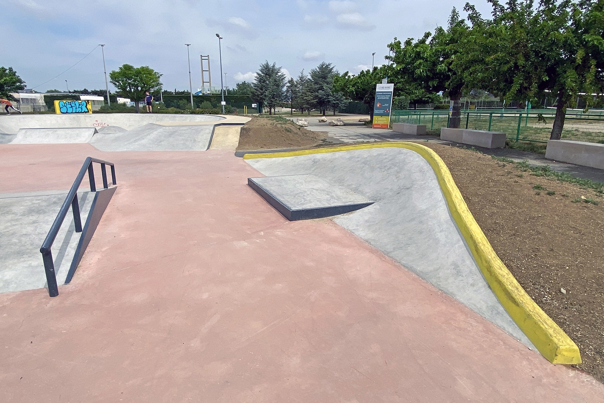 Pierre de Coubertin Bowl Carpentras Skate Spot 4/5