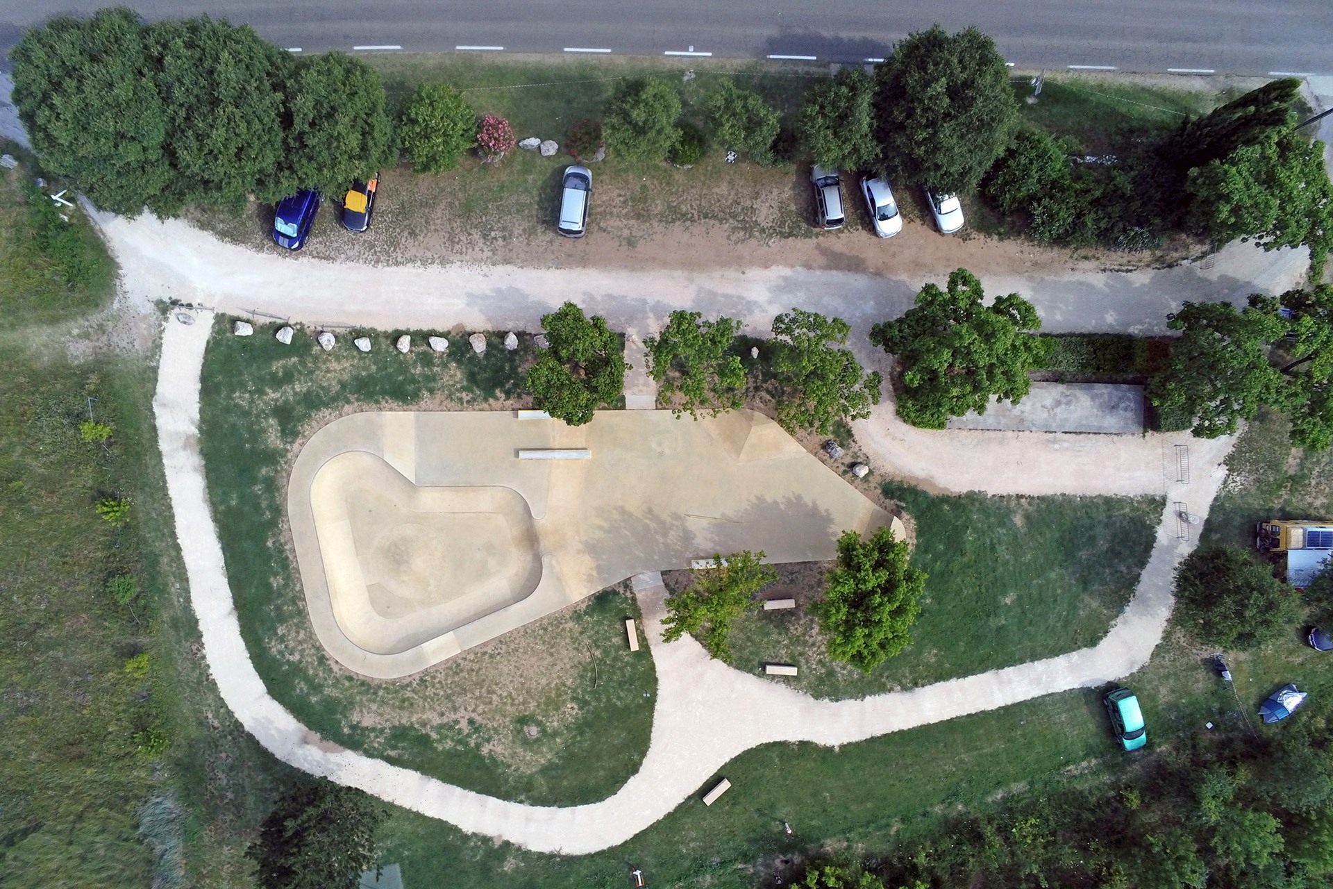 La Plage Bowl Goudargues Skate Spot 4/5
