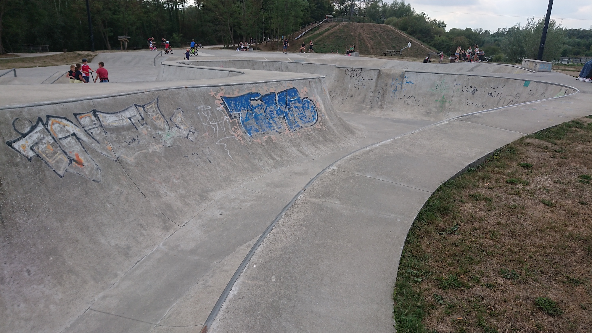 La Porte du Hainaut Bowl Raismes Skate Spot 4/5
