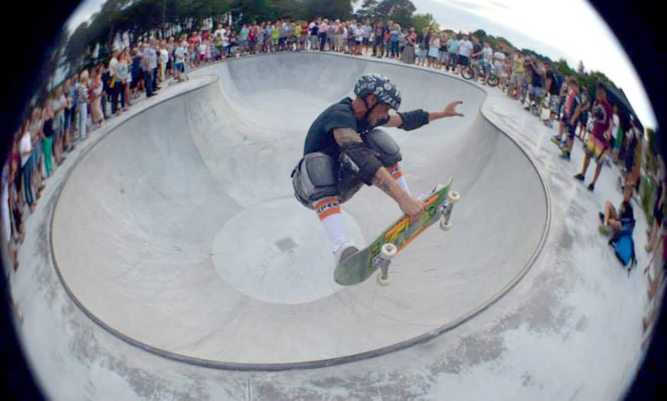 Le Cimetière Bowl Sanguinet Skate Spot 4/5