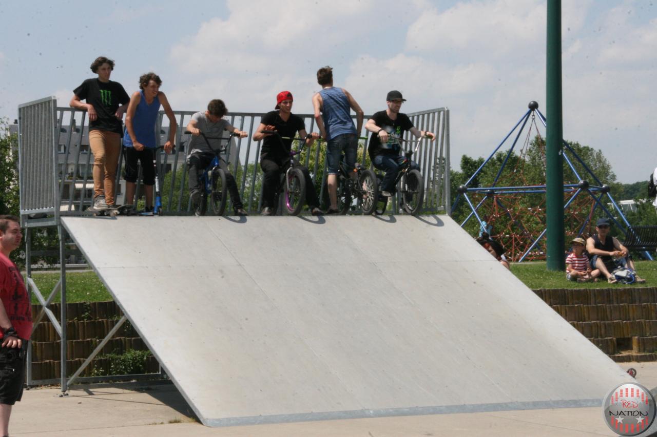 Lac des Closiers Skatepark Montargis Skate Spot 3/5
