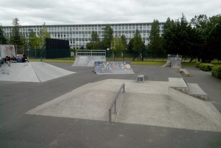 Kercado Skatepark Vannes Skate Spot 3/5