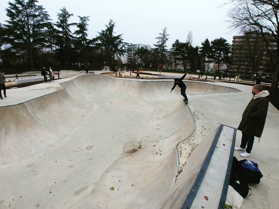 Plaine des Sports Skatepark Dijon Skate Spot 4/5