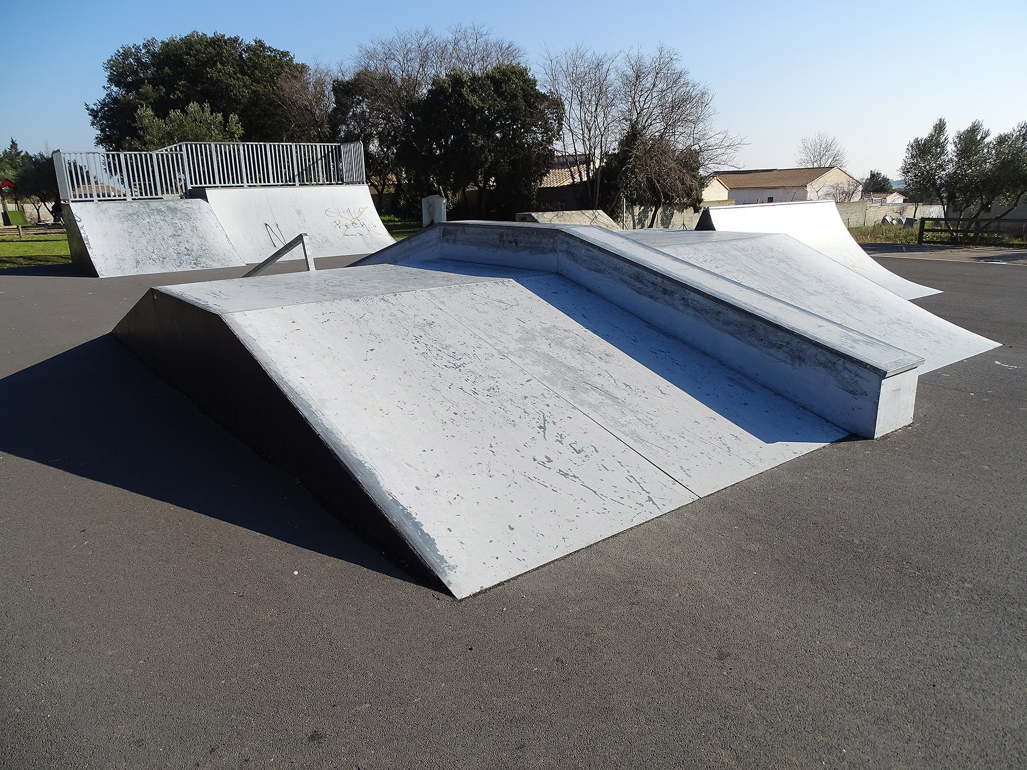 Parc des Olivettes Skatepark Saint Brès Skate Spot 3/5