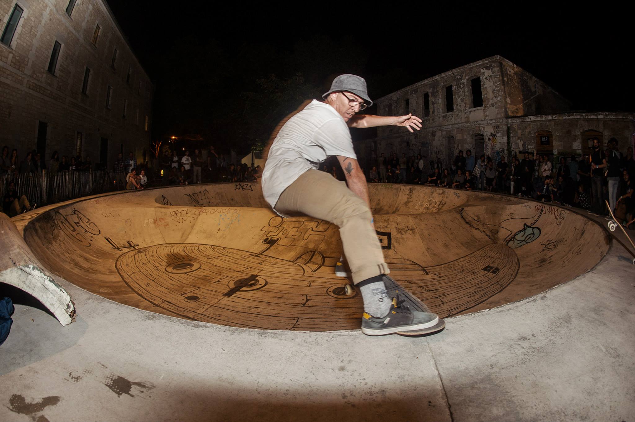 Ying Yang Darwin Bowl Bordeaux Skate Spot 4/5