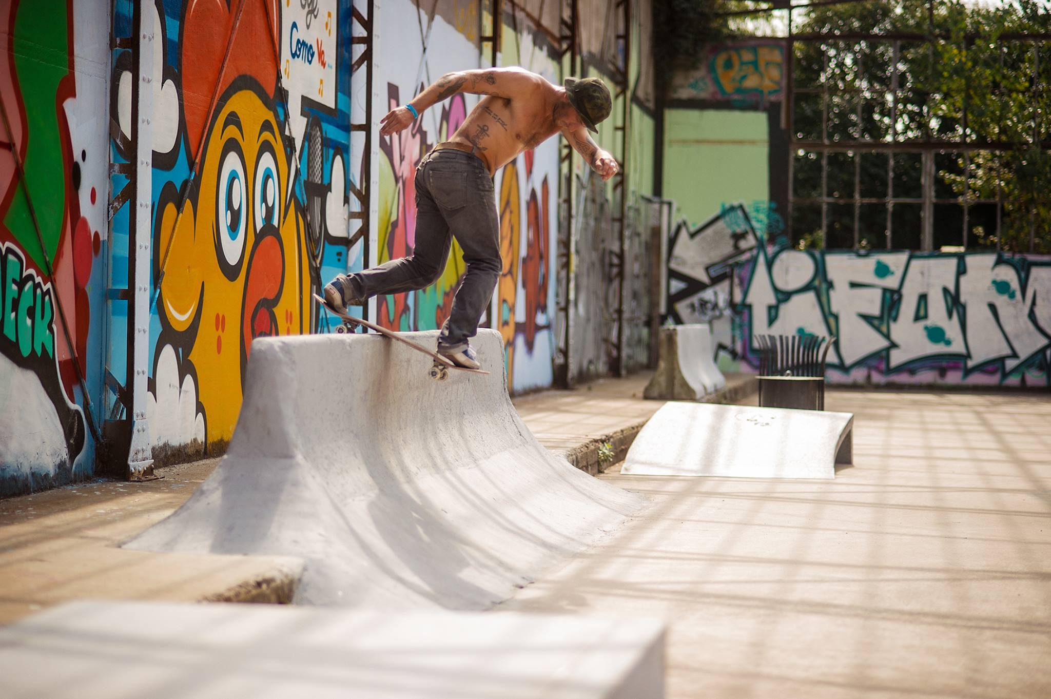 DIY Darwin Do It Yourself Bordeaux Skate Spot 5/5